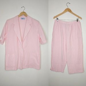 Vintage Blazer Capri Pants Set Pink White Pin Stripes Size 16/18 One Layer